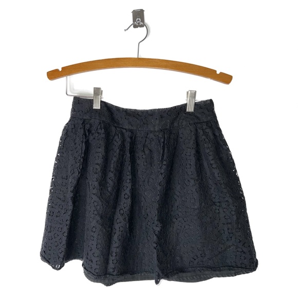 BANANA REPUBLIC BLACK SKIRT!! D2 - Picture 1 of 3
